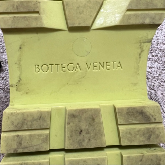 Bottega Veneta Tire Chelsea Boot Black Seagrass Women's Size 37 (US 7) - Picture 12 of 14